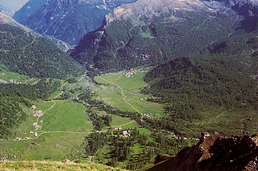 Alpe Veglia: vista della piana della conca alpina