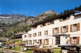 Albergo Hotel Alpino di Montagna nella natura